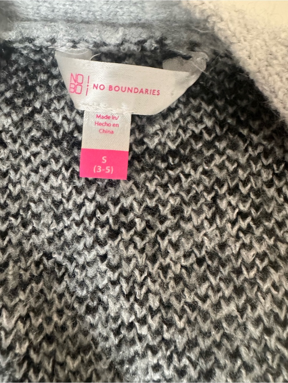 No Boundaries Womens S 3-5 Cat Print Cardigan Sweater Gray Black Open Front - Picture 4 of 8